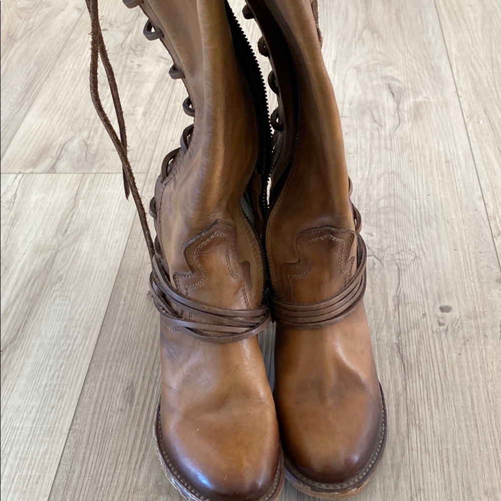 Free bird Brown Leather Women's Boots